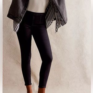 Free People CRVY Infinite Stretch Pull-On Skinny Jeans